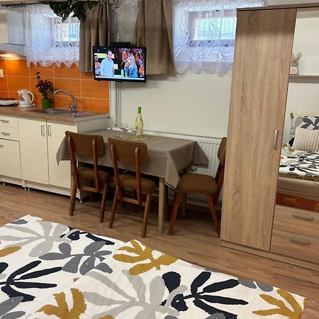 Apartmanovy Dom Grand Štúrovo エクステリア 写真