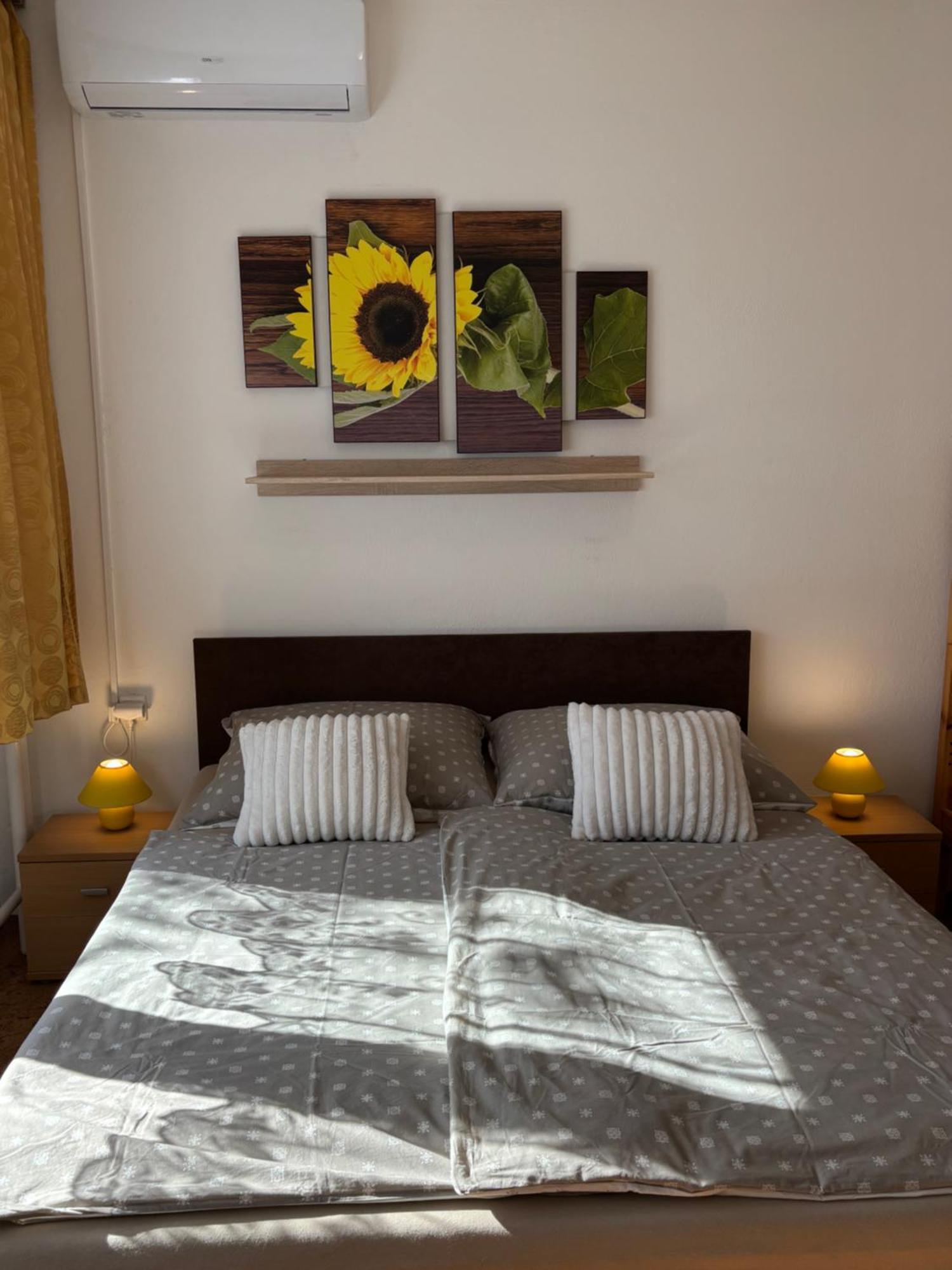 Apartmanovy Dom Grand Štúrovo エクステリア 写真