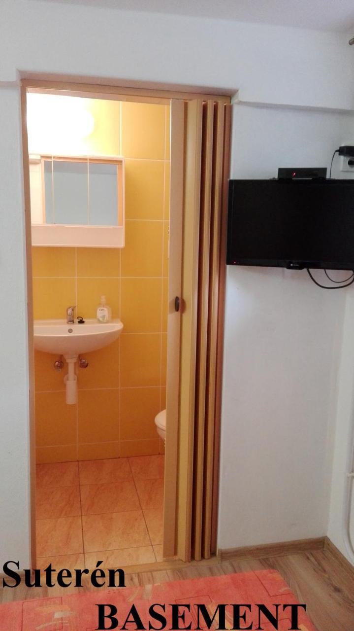 Apartmanovy Dom Grand Štúrovo エクステリア 写真